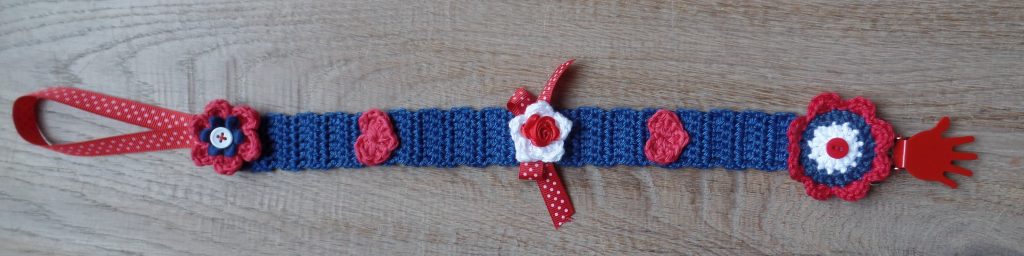 gehaakt speenkoord blauw met rood 2